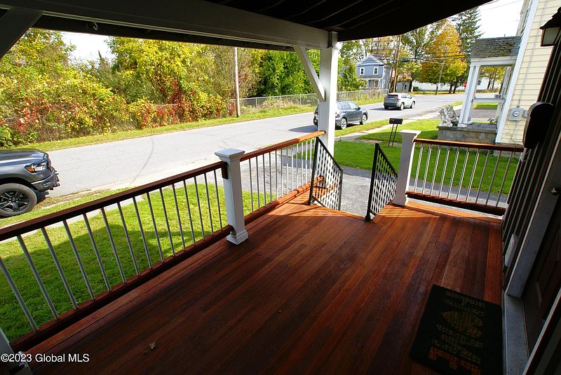 4th image of 38 Potter Avenue
