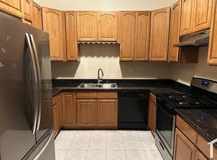3151 Filbert St, Oakland, CA 94608
