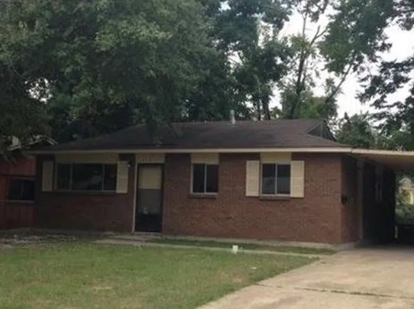 4914 Westwood Park Dr, Shreveport, LA 71109