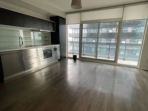 5th image of 45 Charles St E #4811