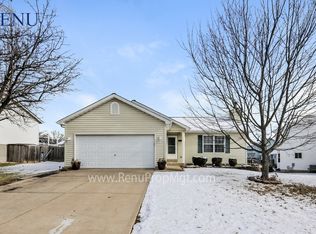 1318 Begonia Dr, O'Fallon, MO 63366