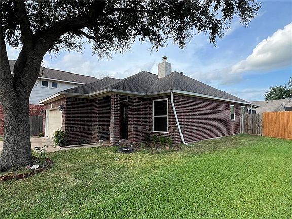 3rd image of 3306 Wildhawk Dr