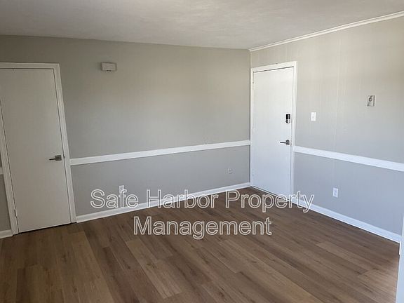 3rd image of 1281 Little Bay Ave APT 6