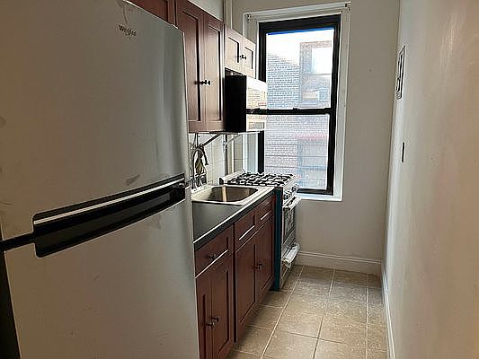 5th image of 559 W 156th St #3G