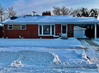 22832 Gary Ln, Saint Clair Shores, MI 48080