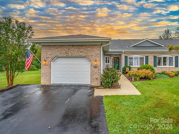 2nd image of 22 Country Meadows Ln