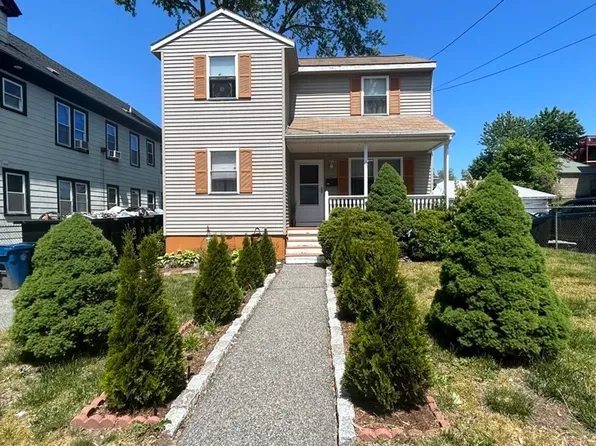 9 Sheridan St, Lawrence, MA 01841