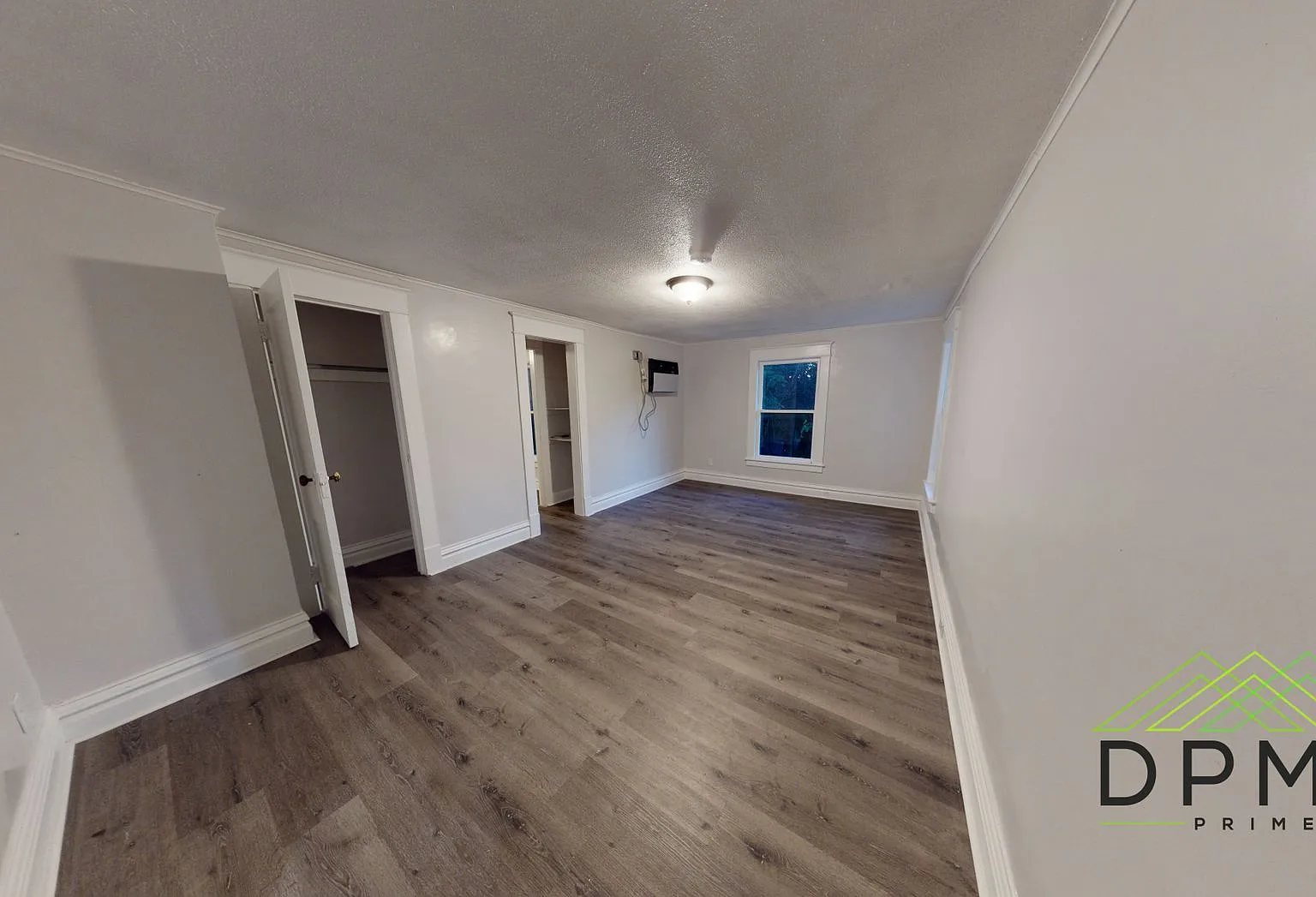 214 E Elm St Lansing MI 48910 — Photo 1