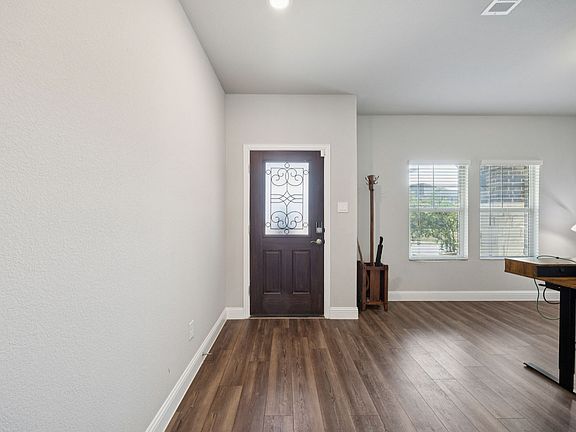 3rd image of 200 Golden Harvest Dr
