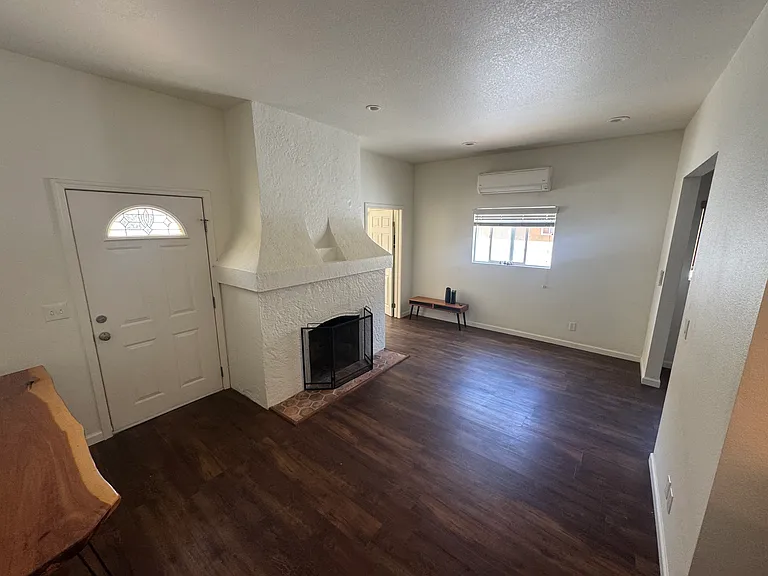 4240 N Santa Paula Ojai Rd — Photo 4