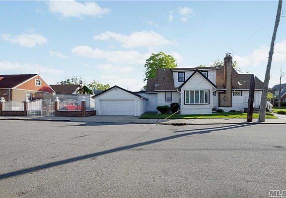 3rd image of 185-01 Galway Ave