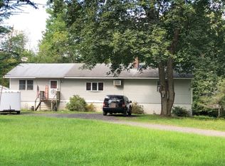 25 Circle Hill Rd, Poughquag, NY 12570