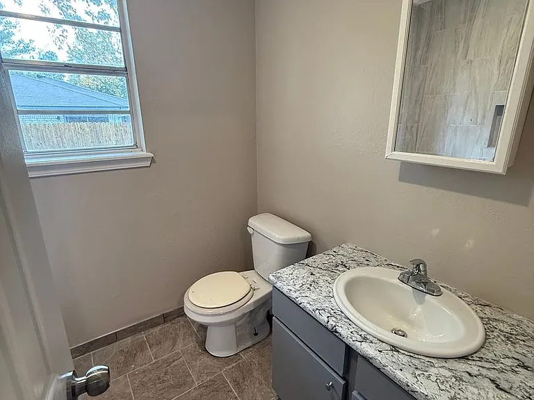 2700 N Rudy Rd — Photo 7