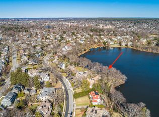 32 Everett Ave, Winchester, MA 01890
