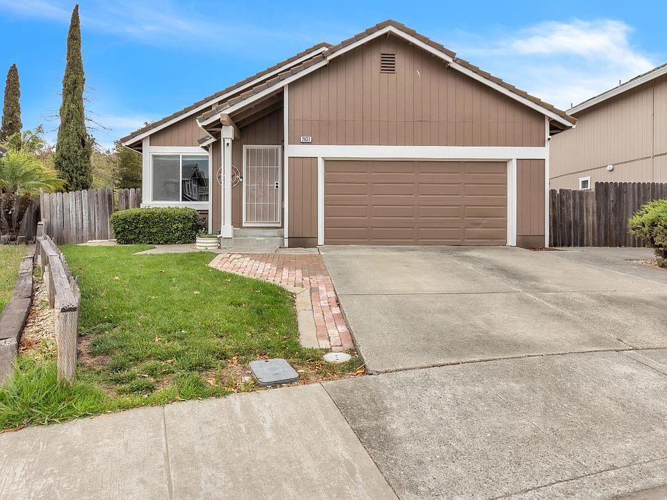 1st image of 2637 Valley Oak Way