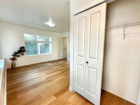5th image of 4218 Pasadena Pl NE #4232