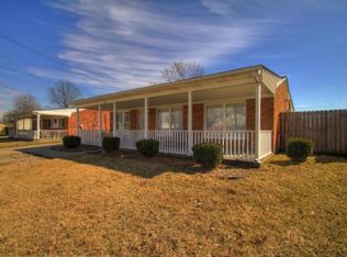 607 Hillview Blvd, Louisville, KY 40229