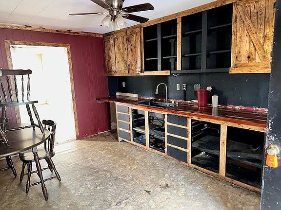 5th image of 588 County Road 362