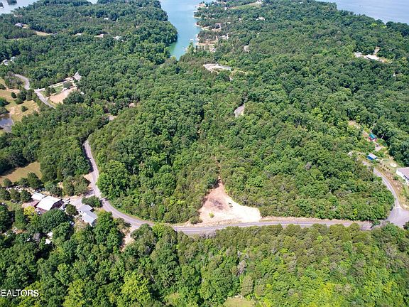 3rd image of 1011 Lake Front Dr Lot 10/11