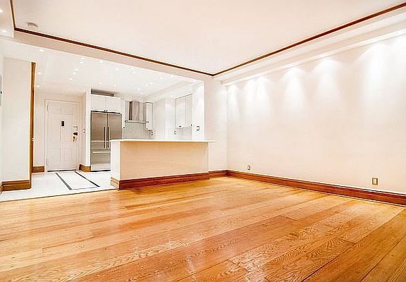 4th image of 145 W 58th St #3H