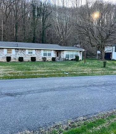 2nd image of 349 Cliffside Dr