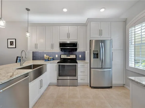 338 Newport DR #1803, NAPLES, FL 34114
