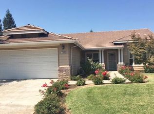 1586 Coventry Ave, Clovis, CA 93611