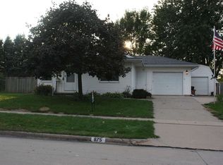 875 Prairie Ridge Rd, North Liberty, IA 52317