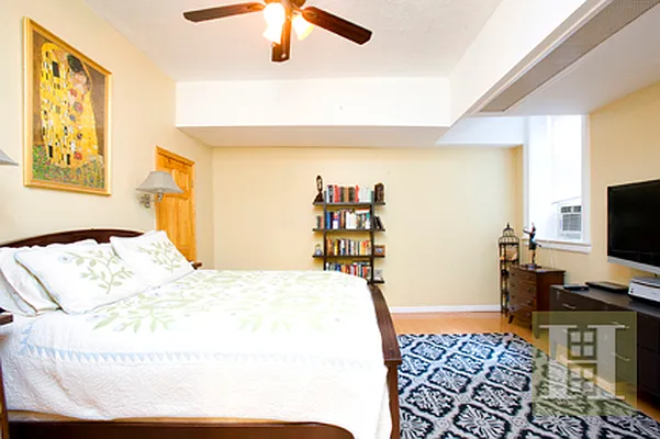 Sold by Halstead Real Estate | media 2