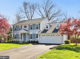 8744 Foxhall Ter, Fairfax Station, VA 22039
