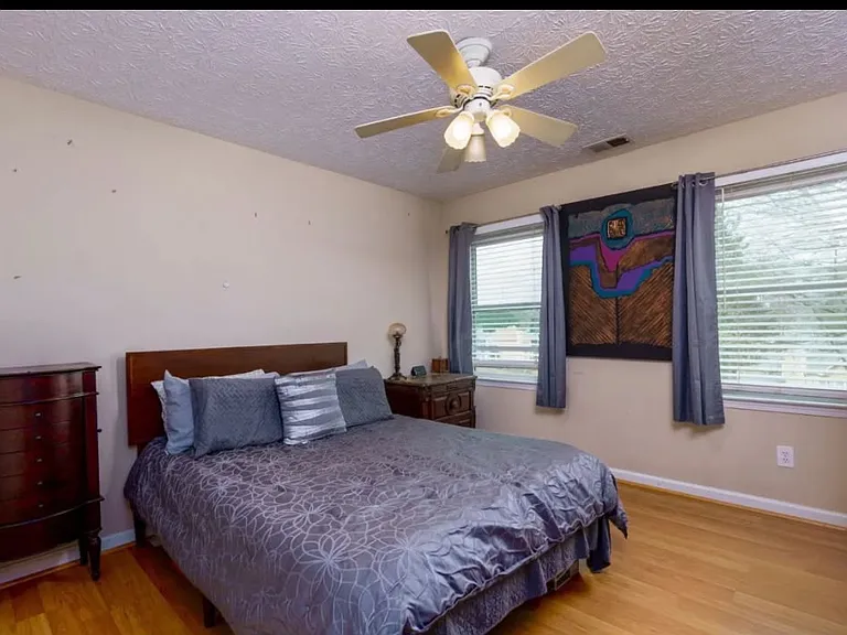 4936 Pippin Dr NW — Photo 2