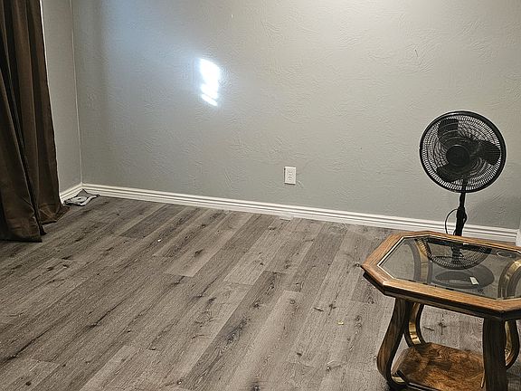 4th image of 4236 4th Ave N