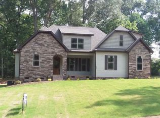 442 Rebel Ridge Rd, Lyman, SC 29365