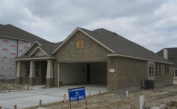 2nd image of 913 Arvada Dr
