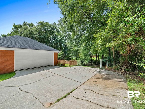 5th image of 31251 Woodland Way