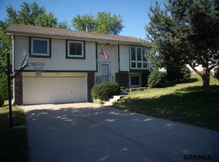 12705 Hartman Ave, Omaha, NE 68164