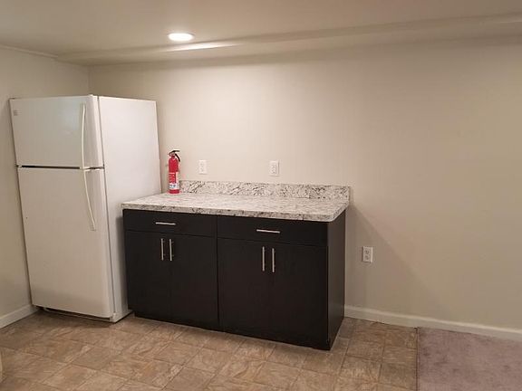 4th image of 213 Perrin St APT 3