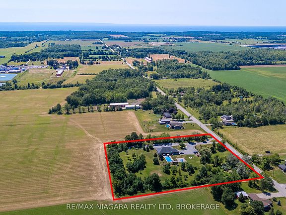 3rd image of 2439 Miller Rd