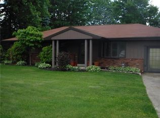 105 Vandivort Dr, Beaver, PA