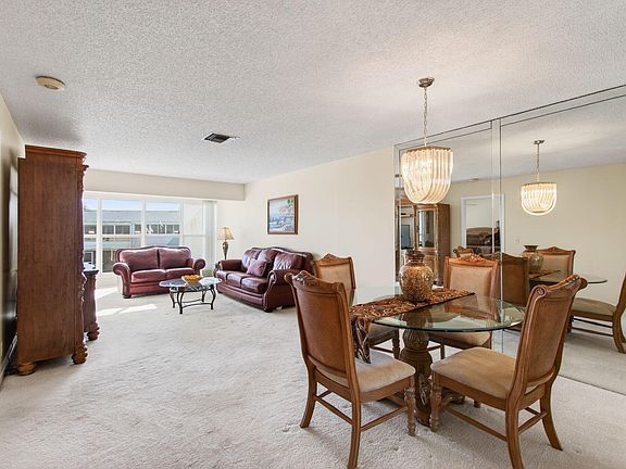 4th image of 1721 NW 20th Avenue #201