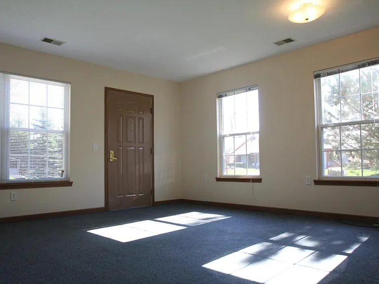 302 South St — Photo 12