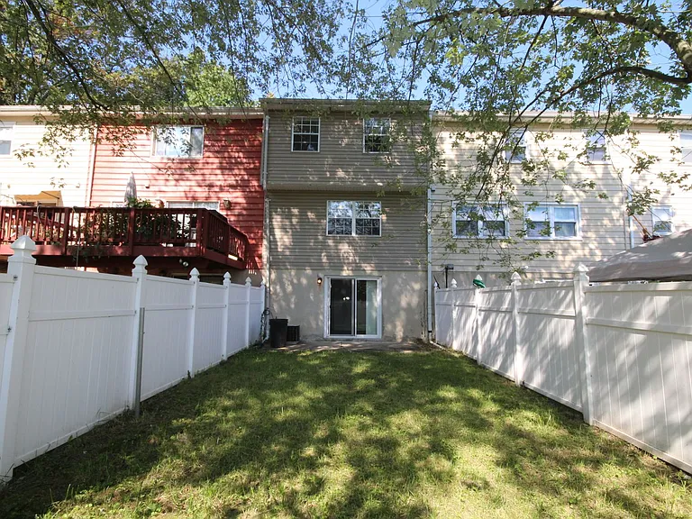 1473 Charlestown Dr — Photo 14