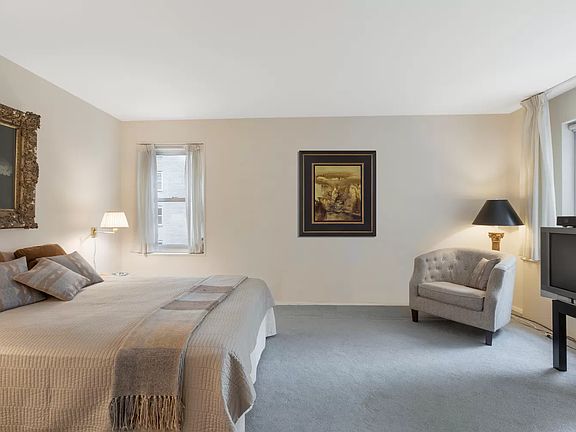 3rd image of 20 E 9th St #5P