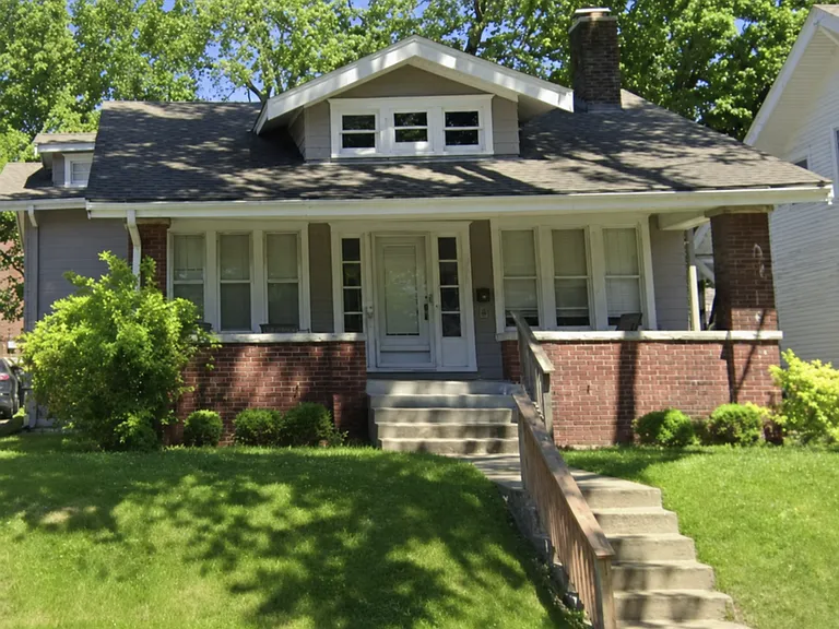5315 Charlotte St — Photo 1