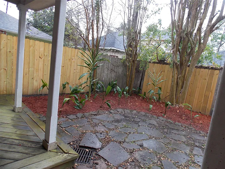 4418 Jane St — Photo 30