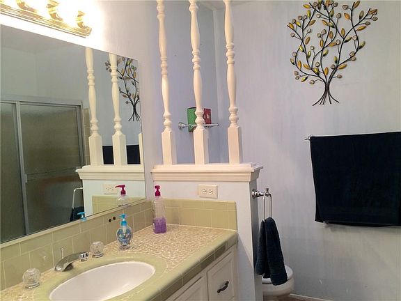 3rd image of 10633 Riverwood Dr