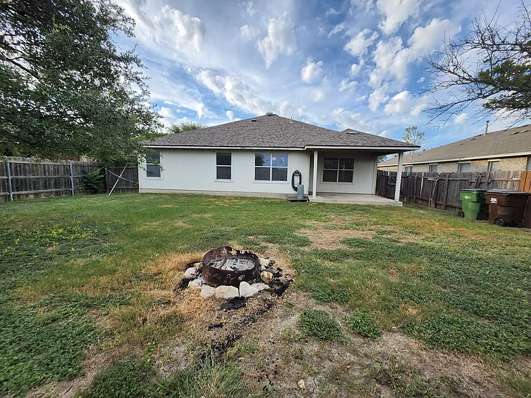 3229 Corrigan Ln — Photo 3