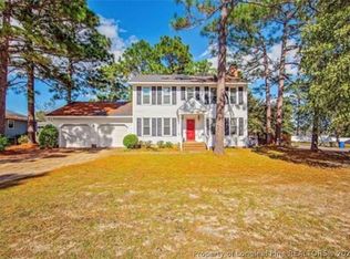 5900 Bishopgate Pl, Fayetteville, NC 28304