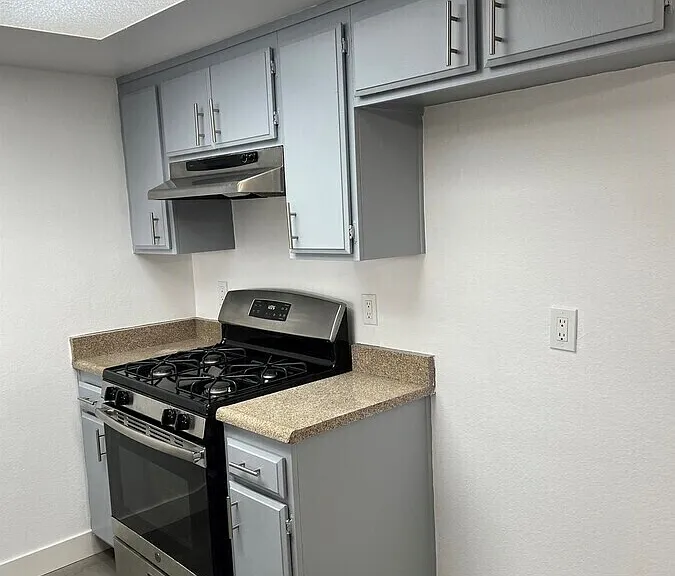 13610 S Cordary Ave #18 — Photo 11