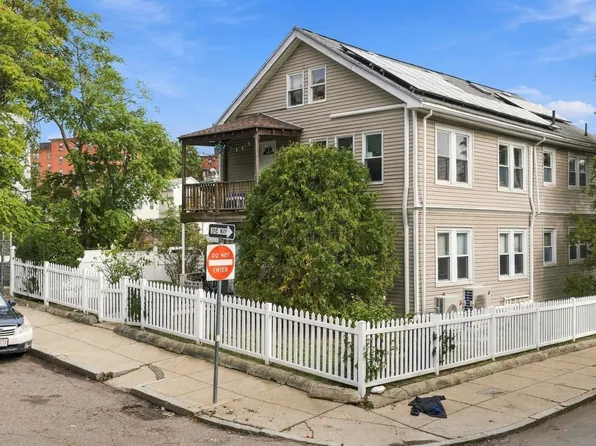 22-24 Estrella St #1, Jamaica Plain, MA 02130